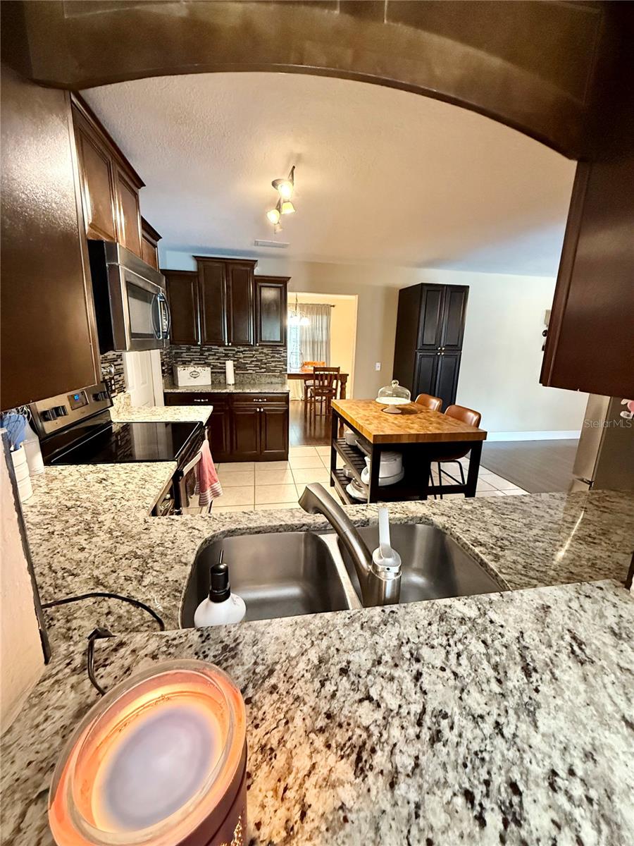 304 BLUEBIRD AVE, LAKELAND, FL, 33809