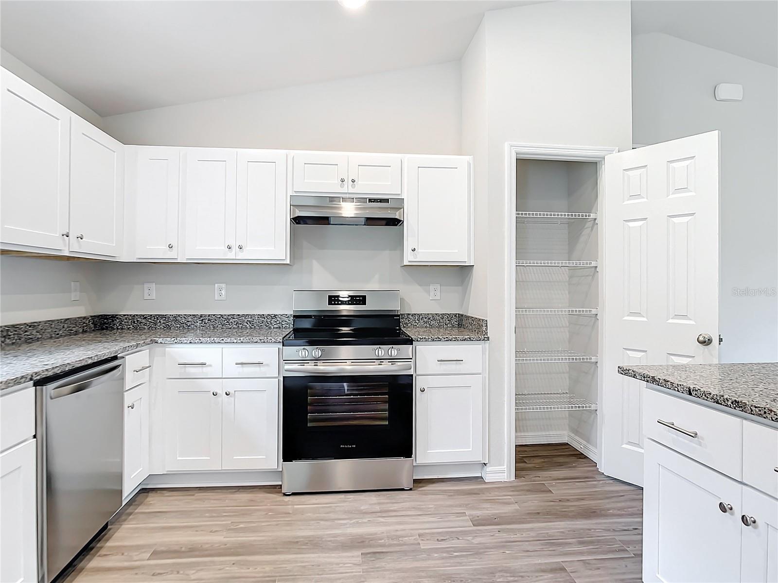 1193 NW VICTORIA AVE, PORT CHARLOTTE, FL, 33948