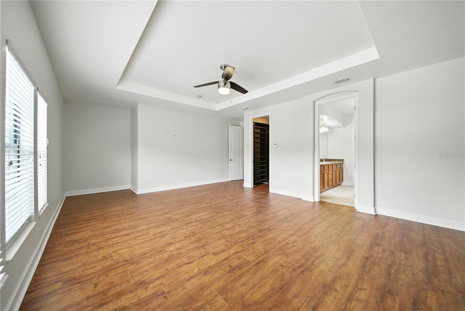 8209 DUNHAM STATION DR, TAMPA, FL, 33647