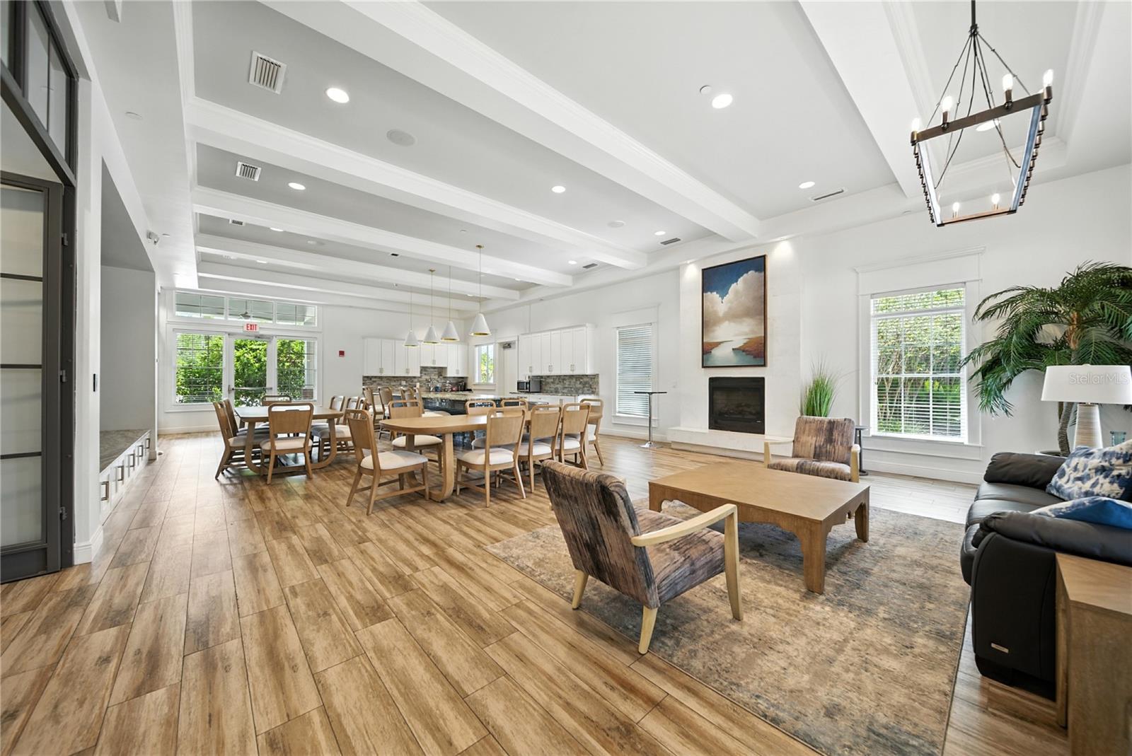 8209 DUNHAM STATION DR, TAMPA, FL, 33647