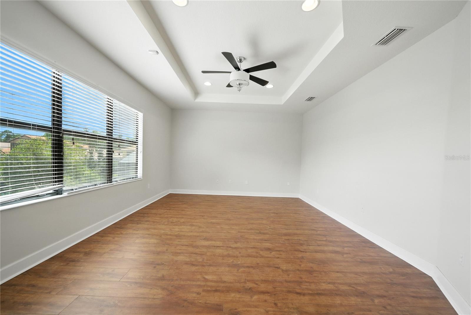 8209 DUNHAM STATION DR, TAMPA, FL, 33647