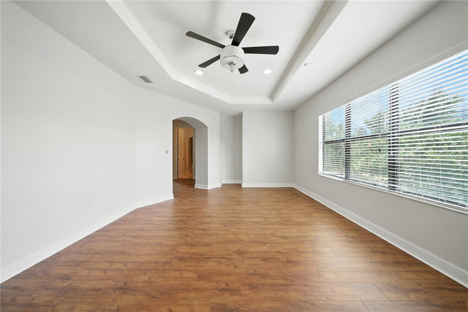 8209 DUNHAM STATION DR, TAMPA, FL, 33647