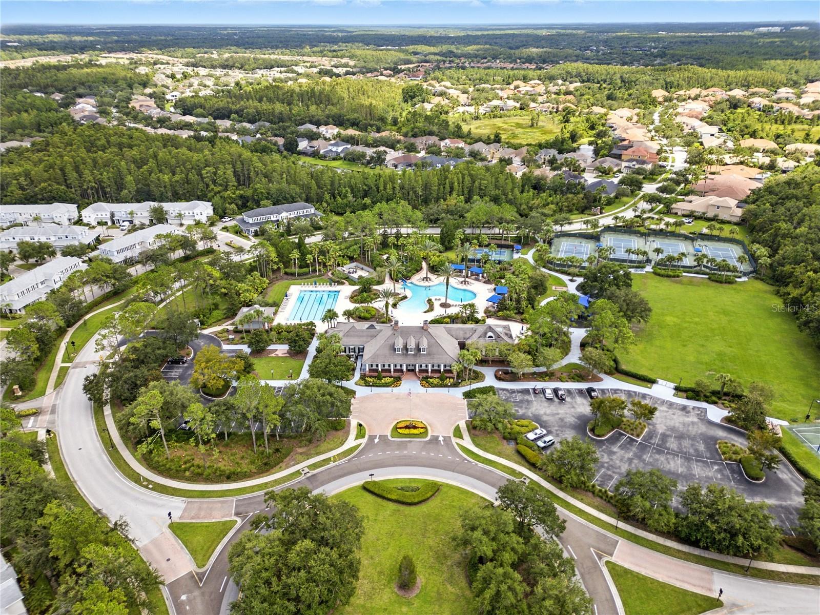 8209 DUNHAM STATION DR, TAMPA, FL, 33647