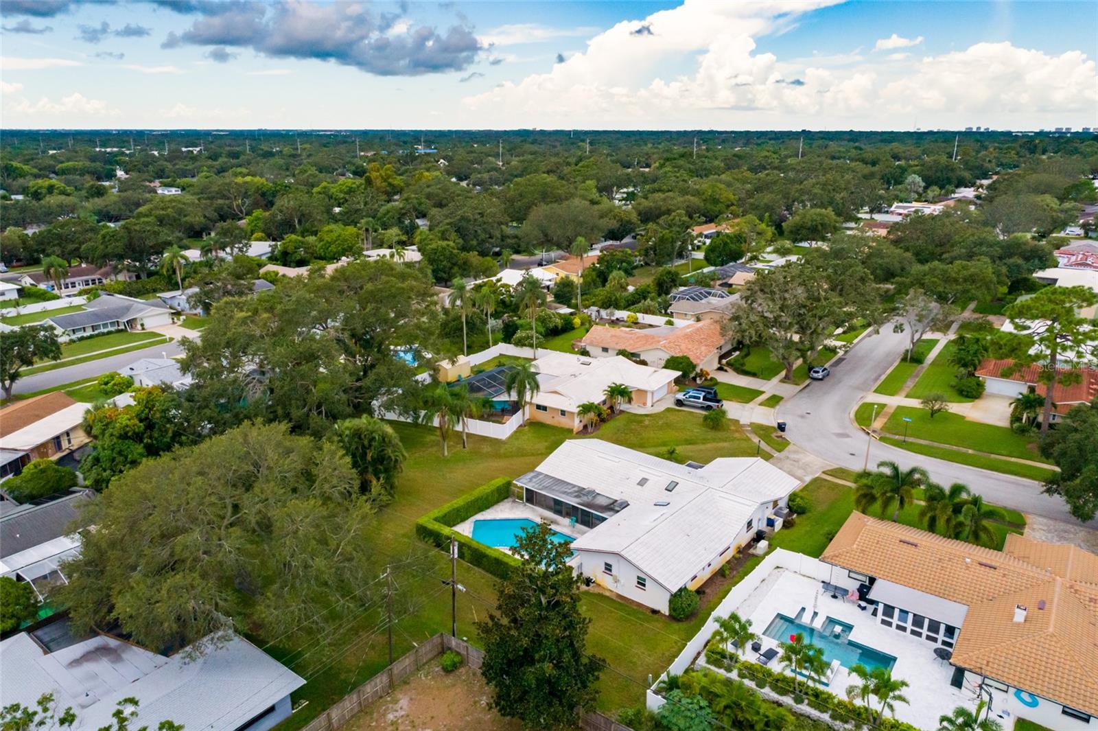 1027 GROVEWOOD CT, CLEARWATER, FL, 33764