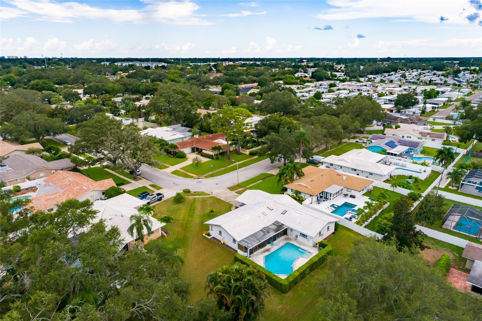 1027 GROVEWOOD CT, CLEARWATER, FL, 33764