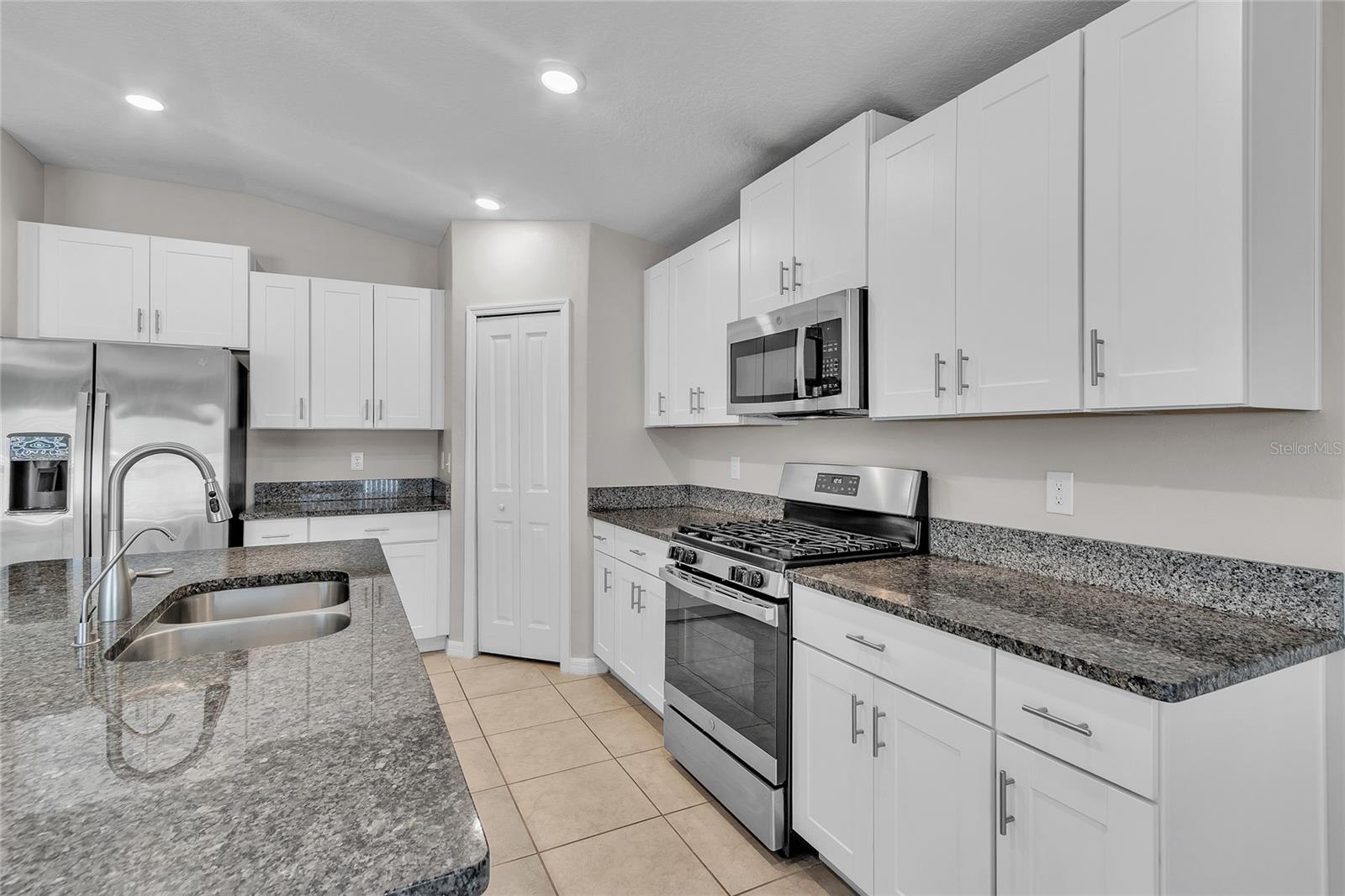 10357 SCARLET SKIMMER DR, RIVERVIEW, FL, 33578