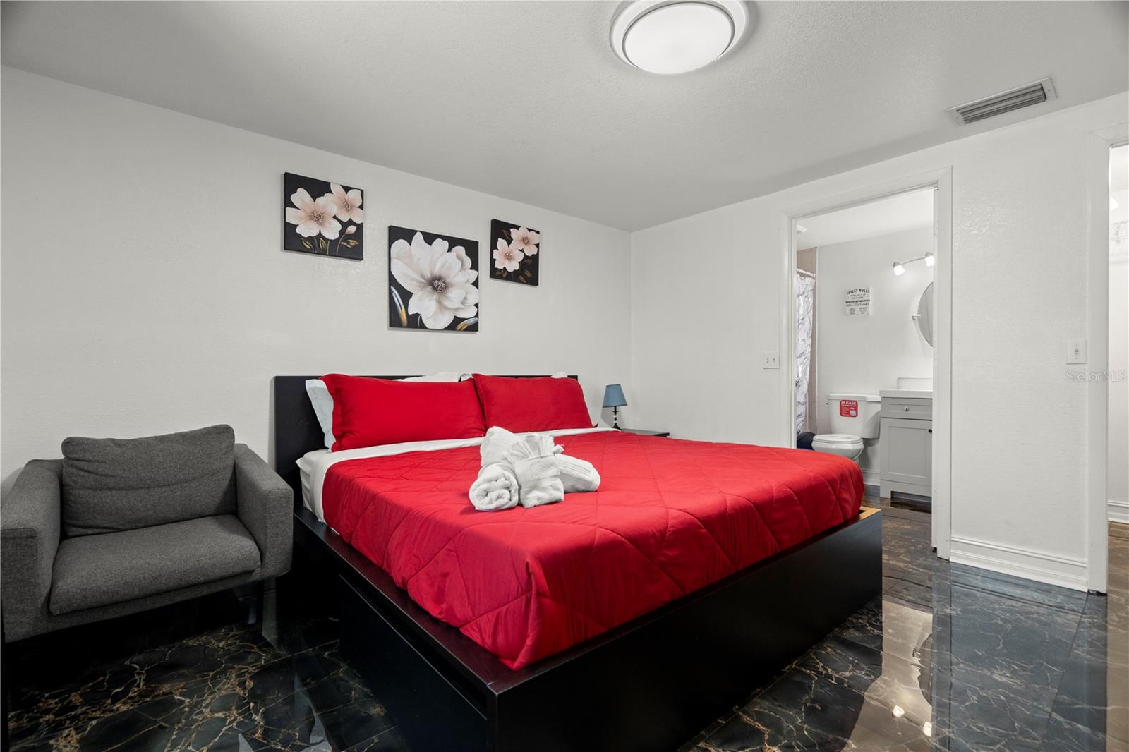 7005 FOUNTAIN AVE, TAMPA, FL, 33634