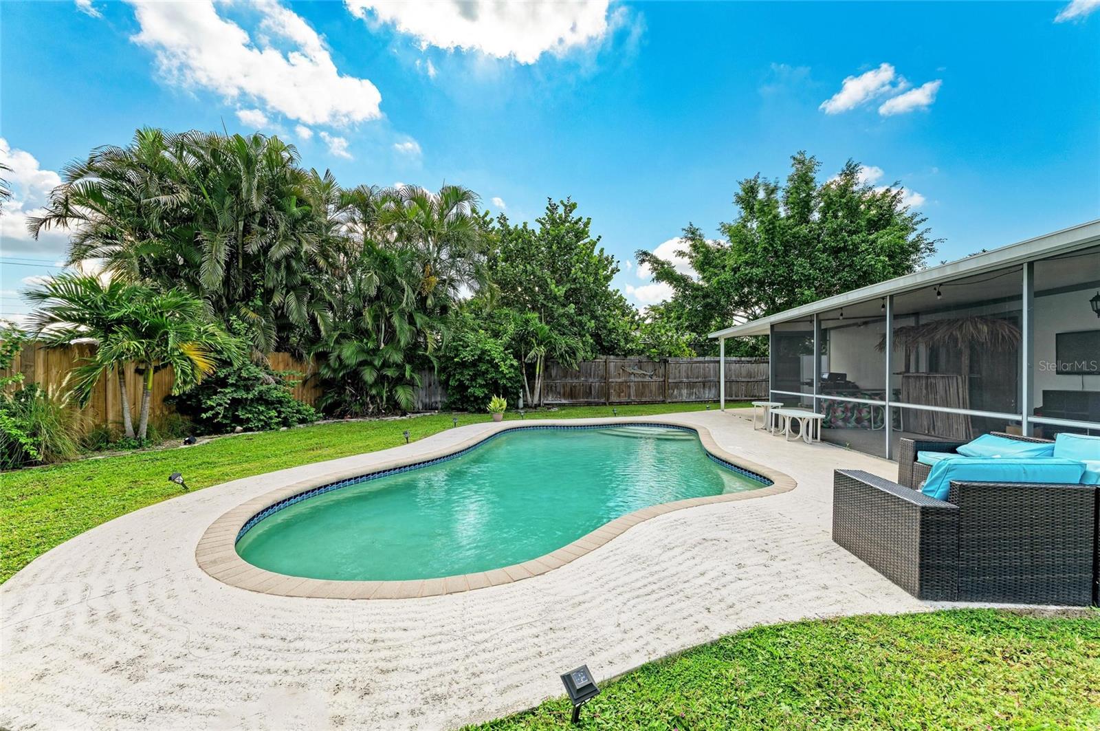 A4662359 Property Photo