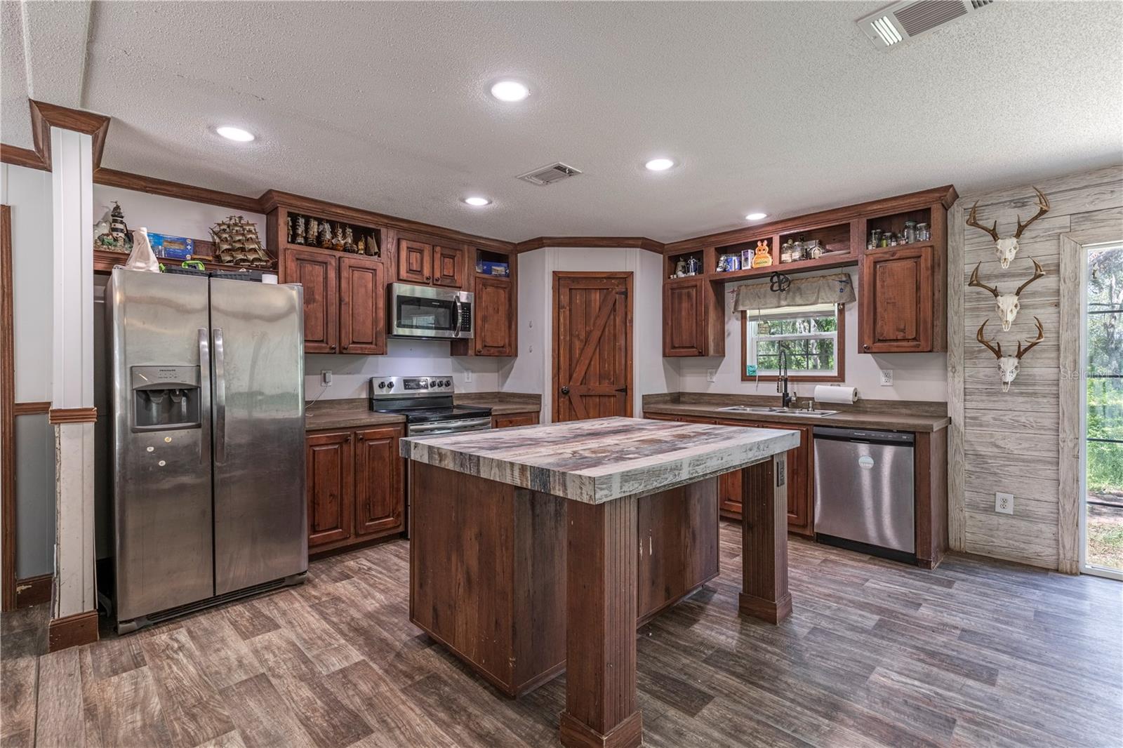 41650 THOMAS BOAT LANDING RD, UMATILLA, FL, 32784