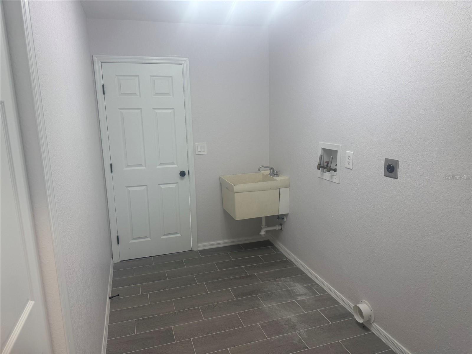 263 SAN CRISTOBAL AVE, PUNTA GORDA, FL, 33983