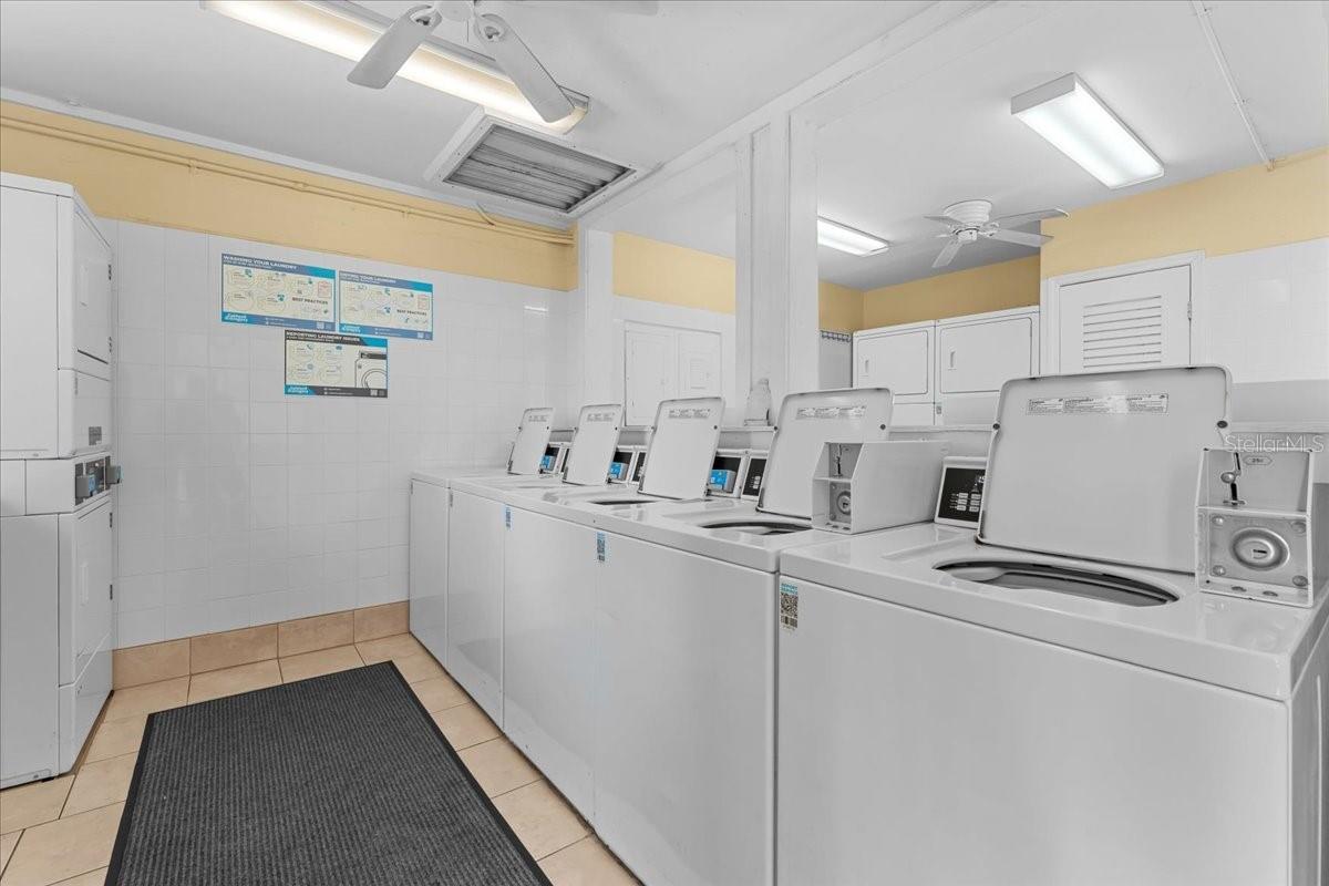 1561 LEISURE DR #F34, BRADENTON, FL, 34207