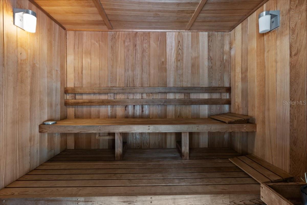 9300 EMILY DR, FANNING SPRINGS, FL, 32693