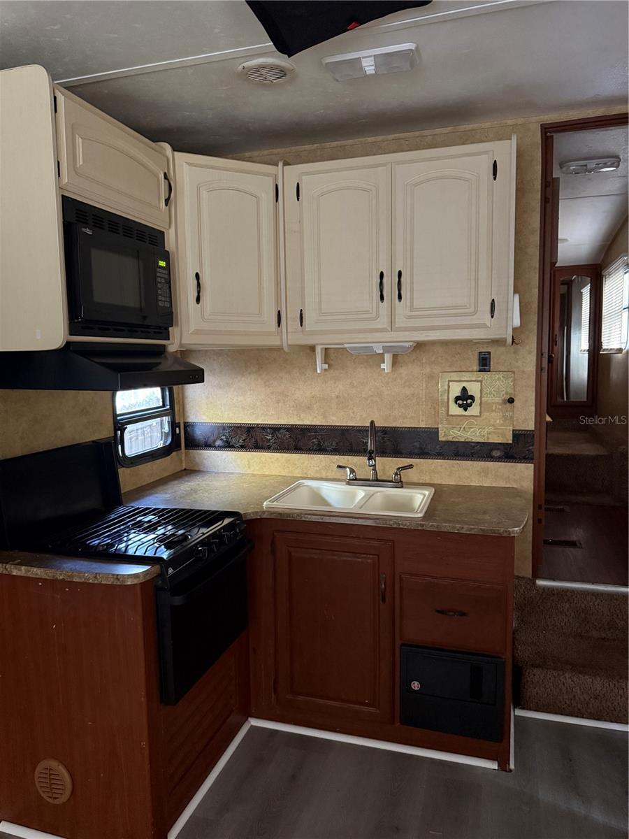 O6336764 Property Photo