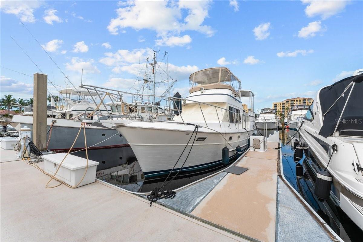 102 RIVIERA DUNES WAY #S-39, PALMETTO, FL, 34221