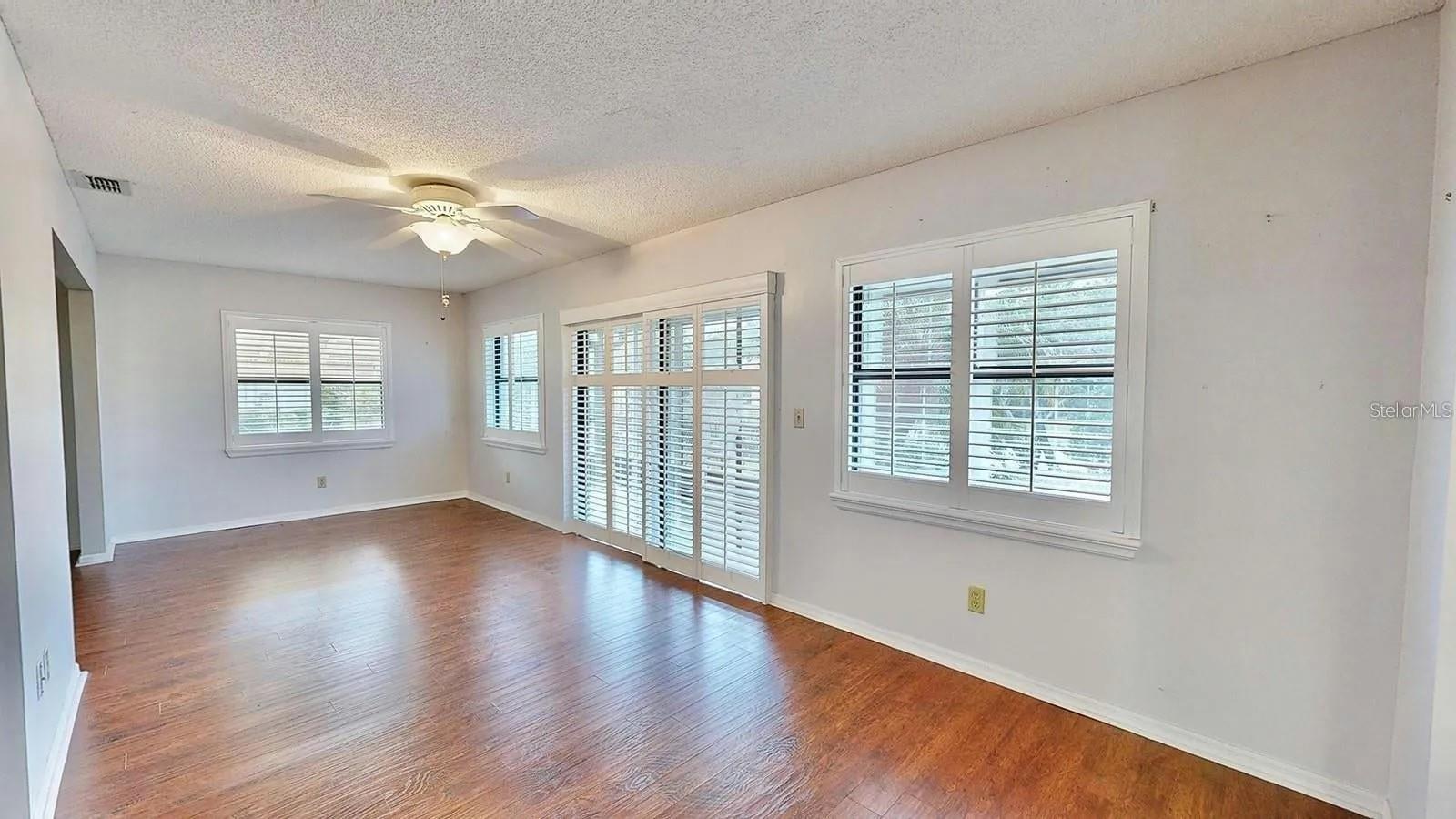 1526 LELAND DR, SUN CITY CENTER, FL, 33573