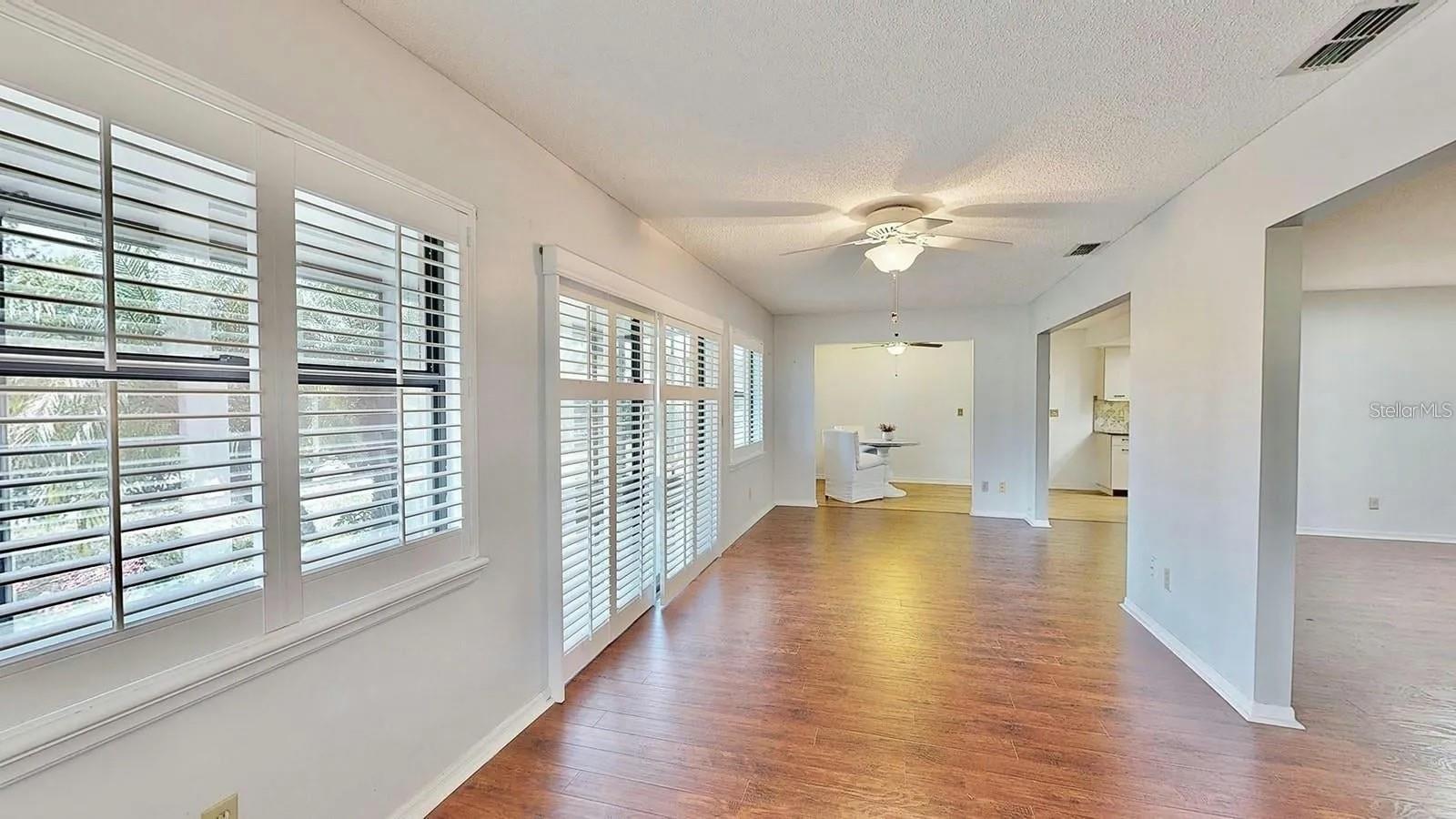 1526 LELAND DR, SUN CITY CENTER, FL, 33573