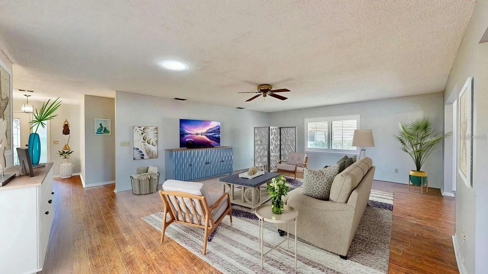 1526 LELAND DR, SUN CITY CENTER, FL, 33573