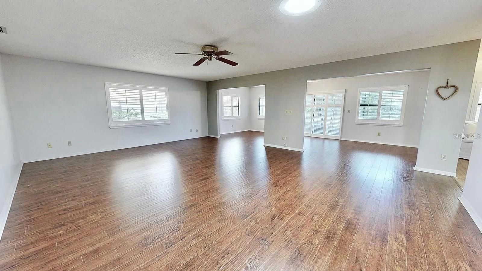 1526 LELAND DR, SUN CITY CENTER, FL, 33573