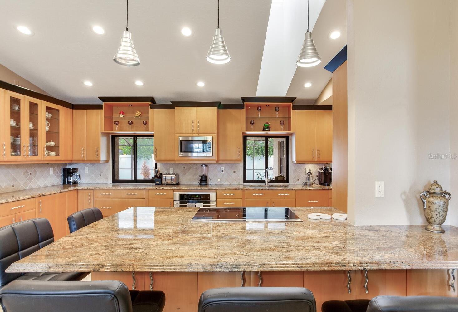 1374 VIEWTOP DR, CLEARWATER, FL, 33764