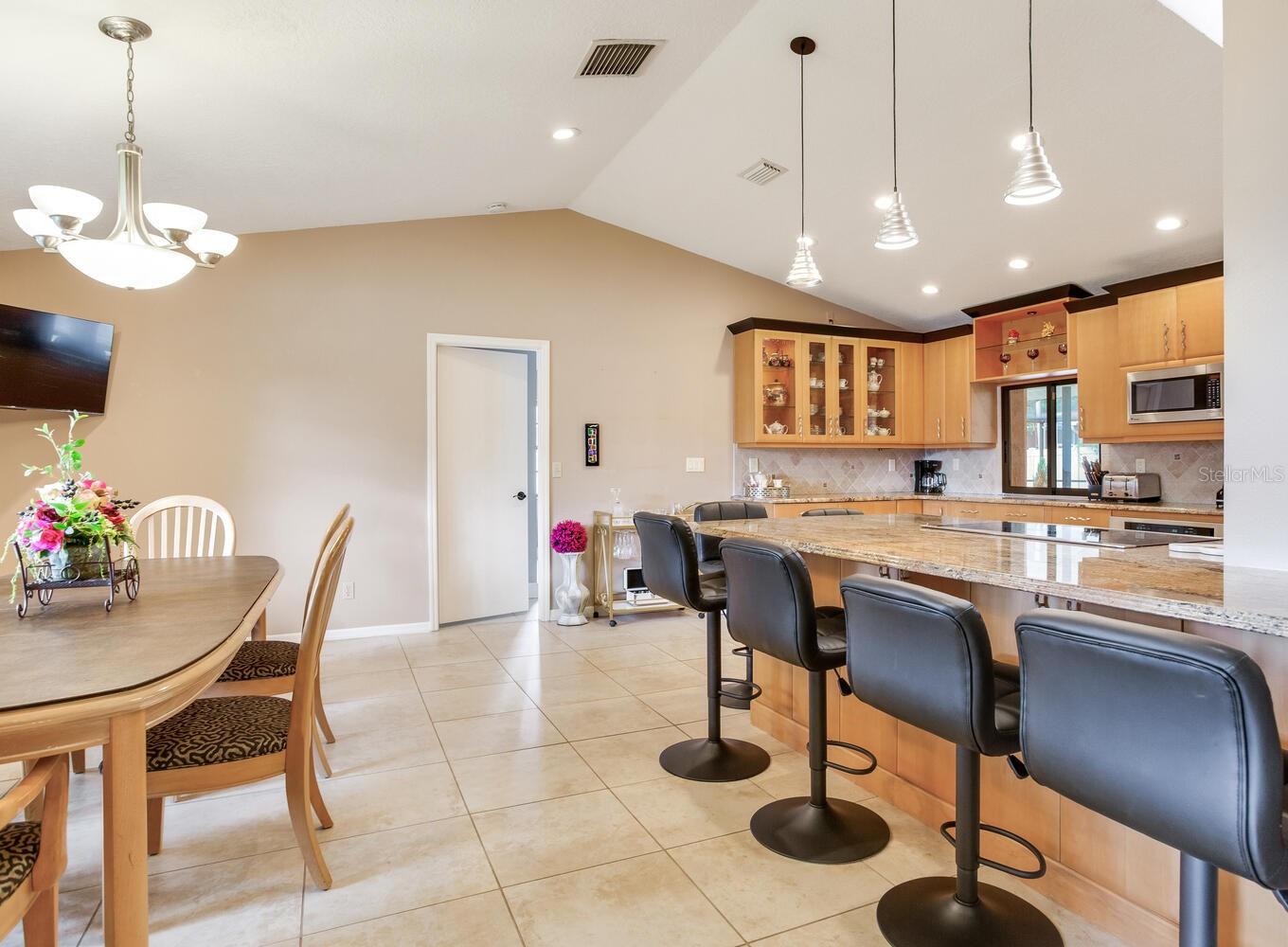 1374 VIEWTOP DR, CLEARWATER, FL, 33764