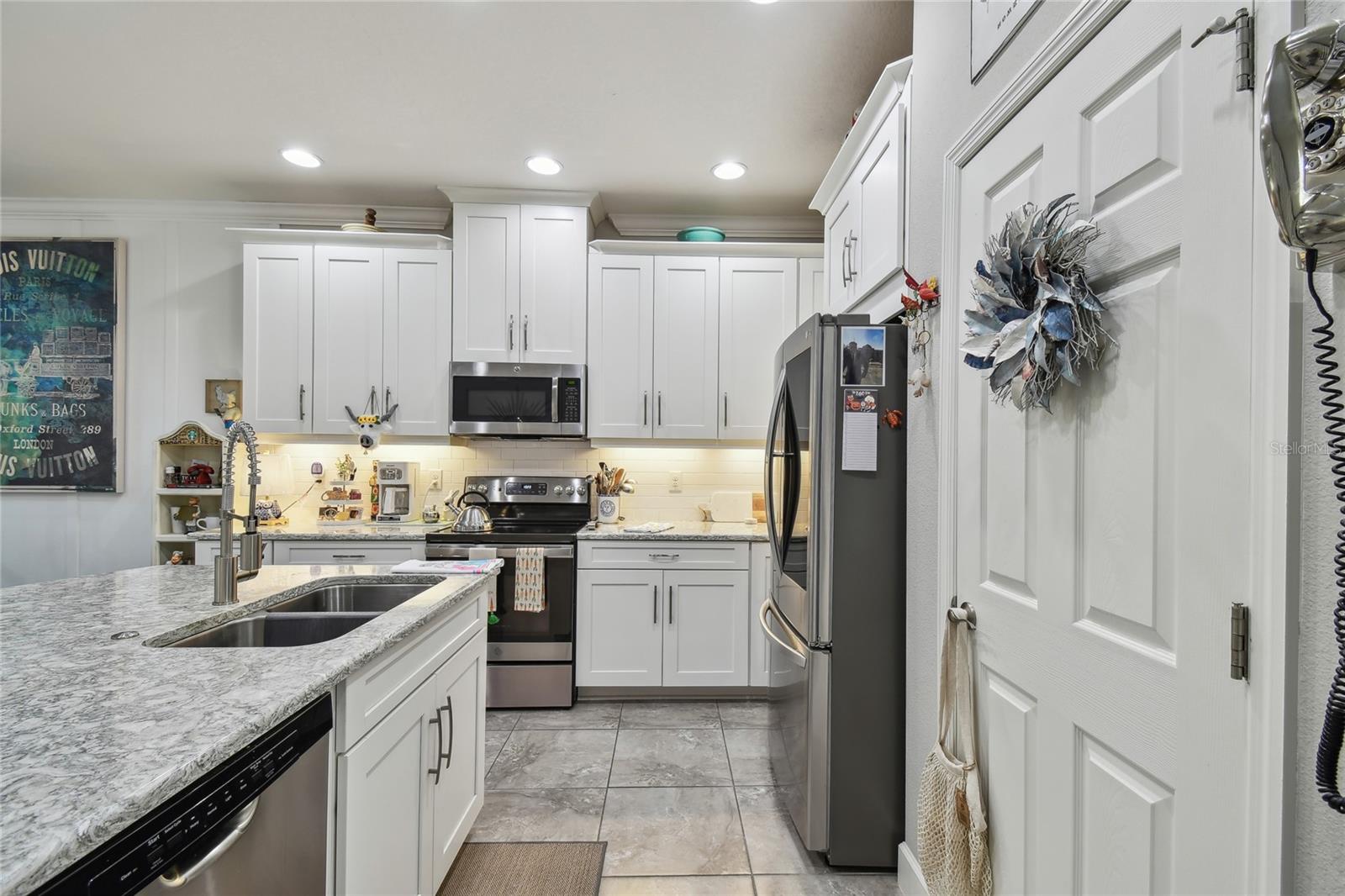 8747 TERRACINA LAKE DR, TAMPA, FL, 33625