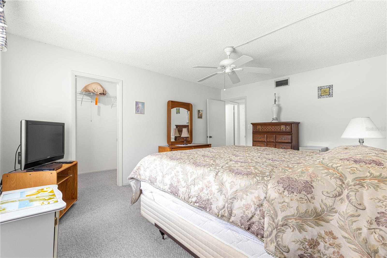 OM707813 Property Photo