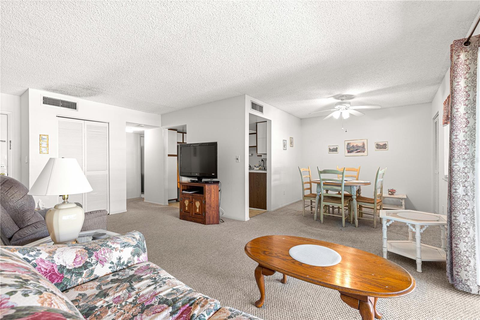 OM707813 Property Photo