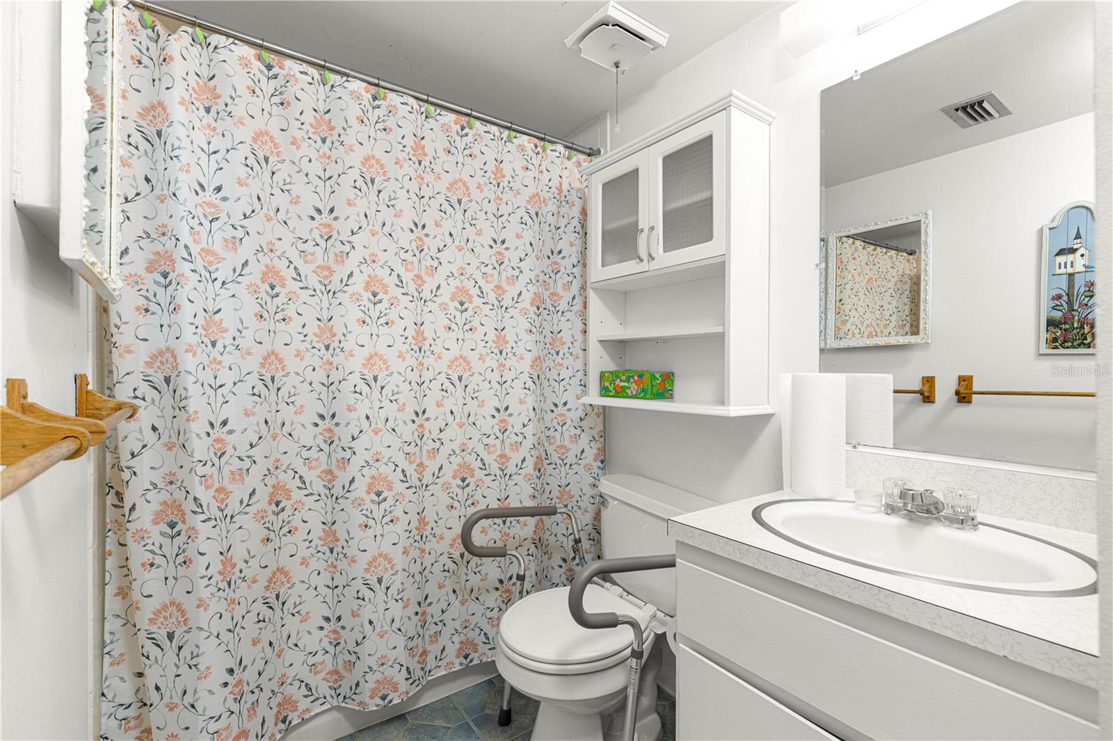 OM707813 Property Photo