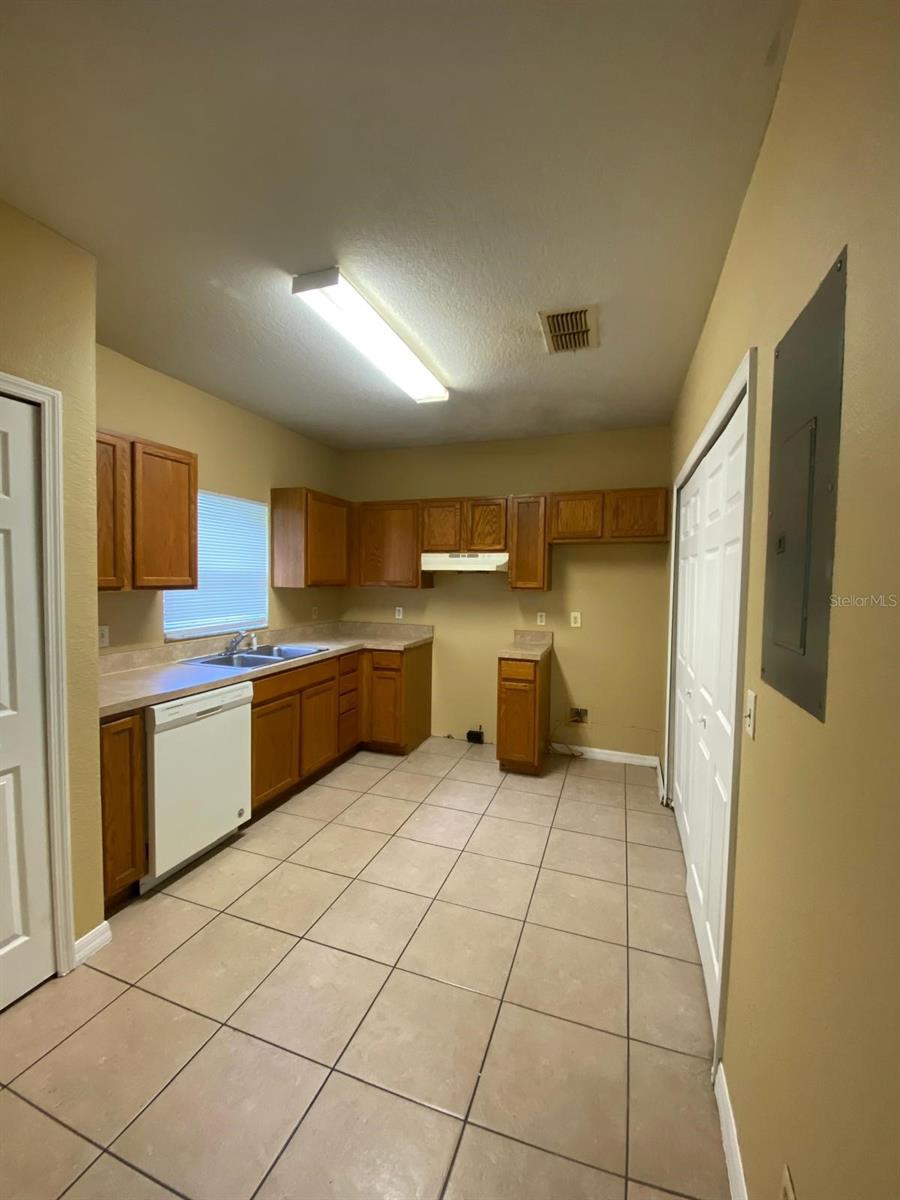 33 W 13TH ST #33, APOPKA, FL, 32703