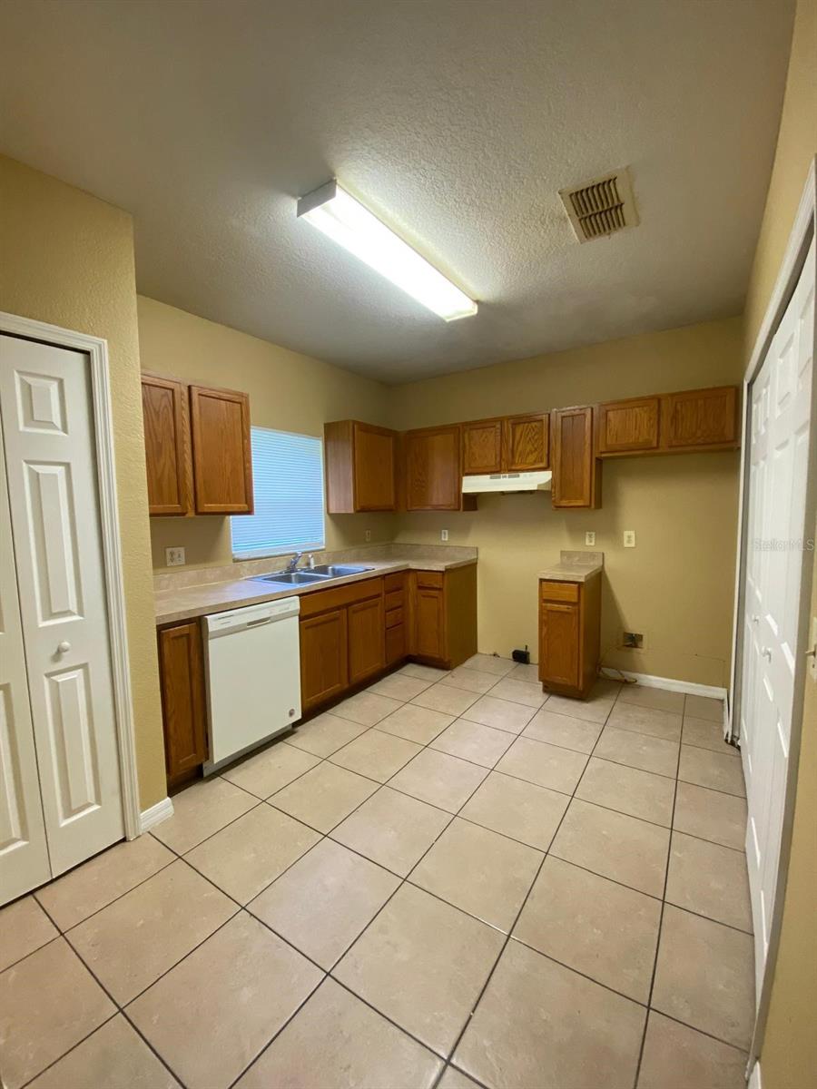 33 W 13TH ST #33, APOPKA, FL, 32703