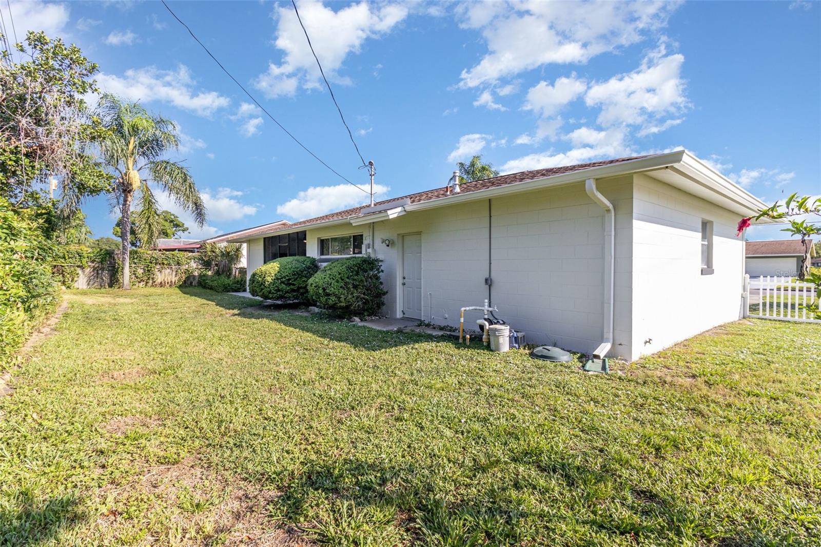 1415 COUNTRY CLUB DR, TITUSVILLE, FL, 32780