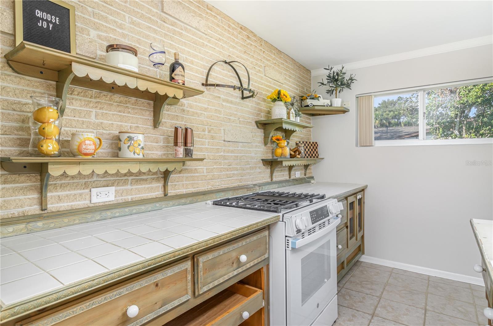 1415 COUNTRY CLUB DR, TITUSVILLE, FL, 32780