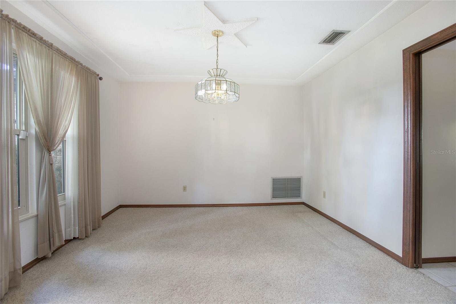 2438 DARTMOUTH RD, DELAND, FL, 32724