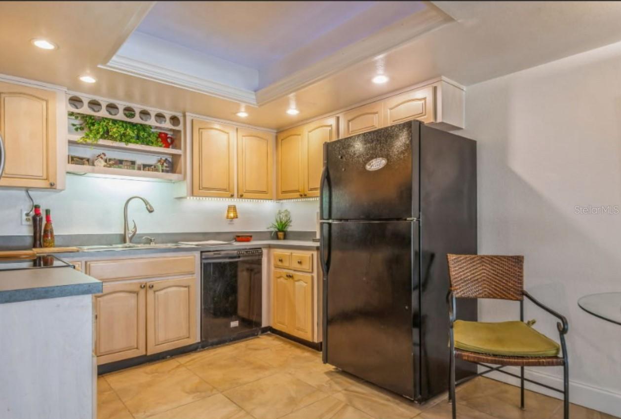 2241 HERON CIR, CLEARWATER, FL, 33762