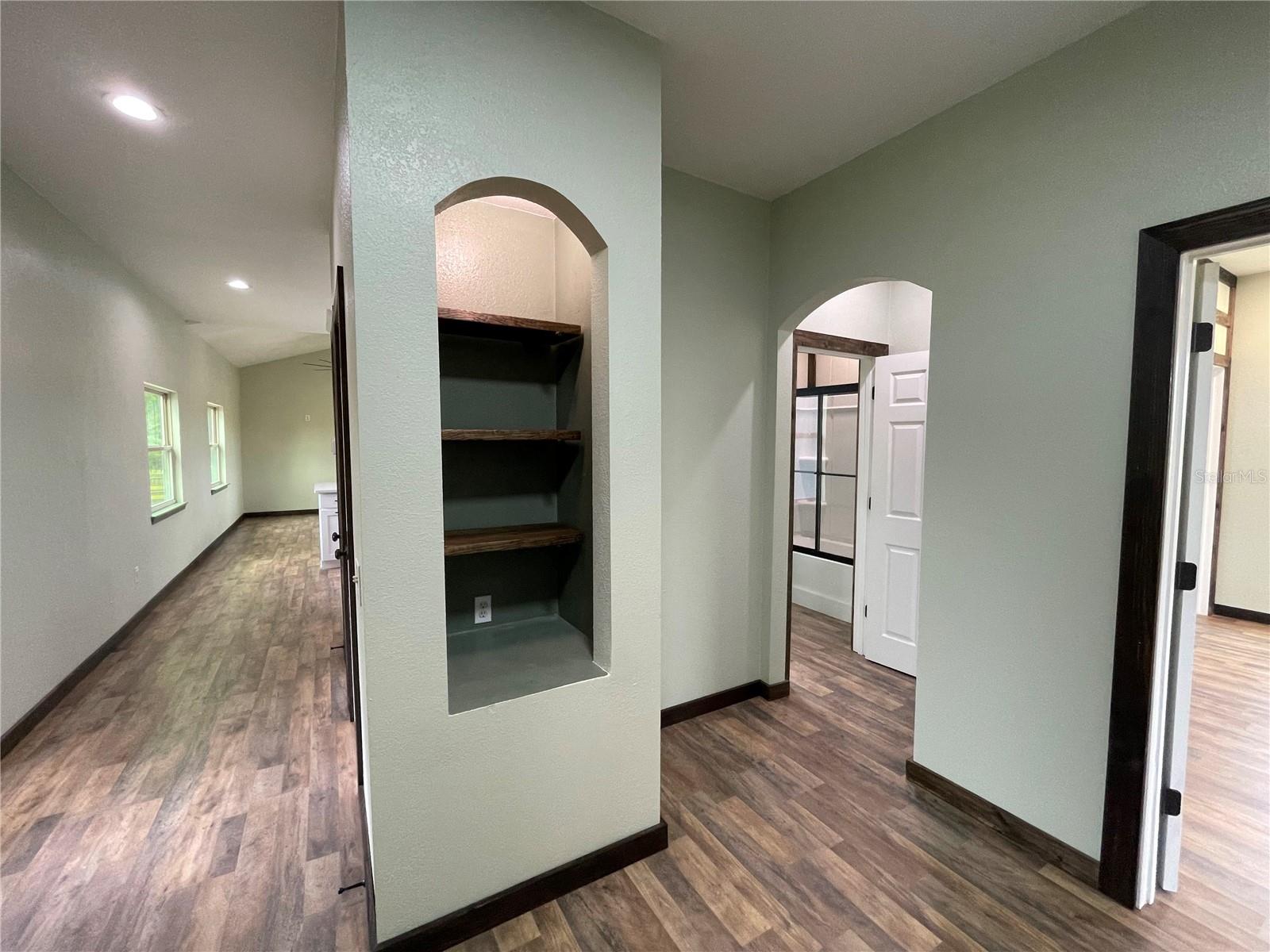 31528 TYNDALL RD, WESLEY CHAPEL, FL, 33545