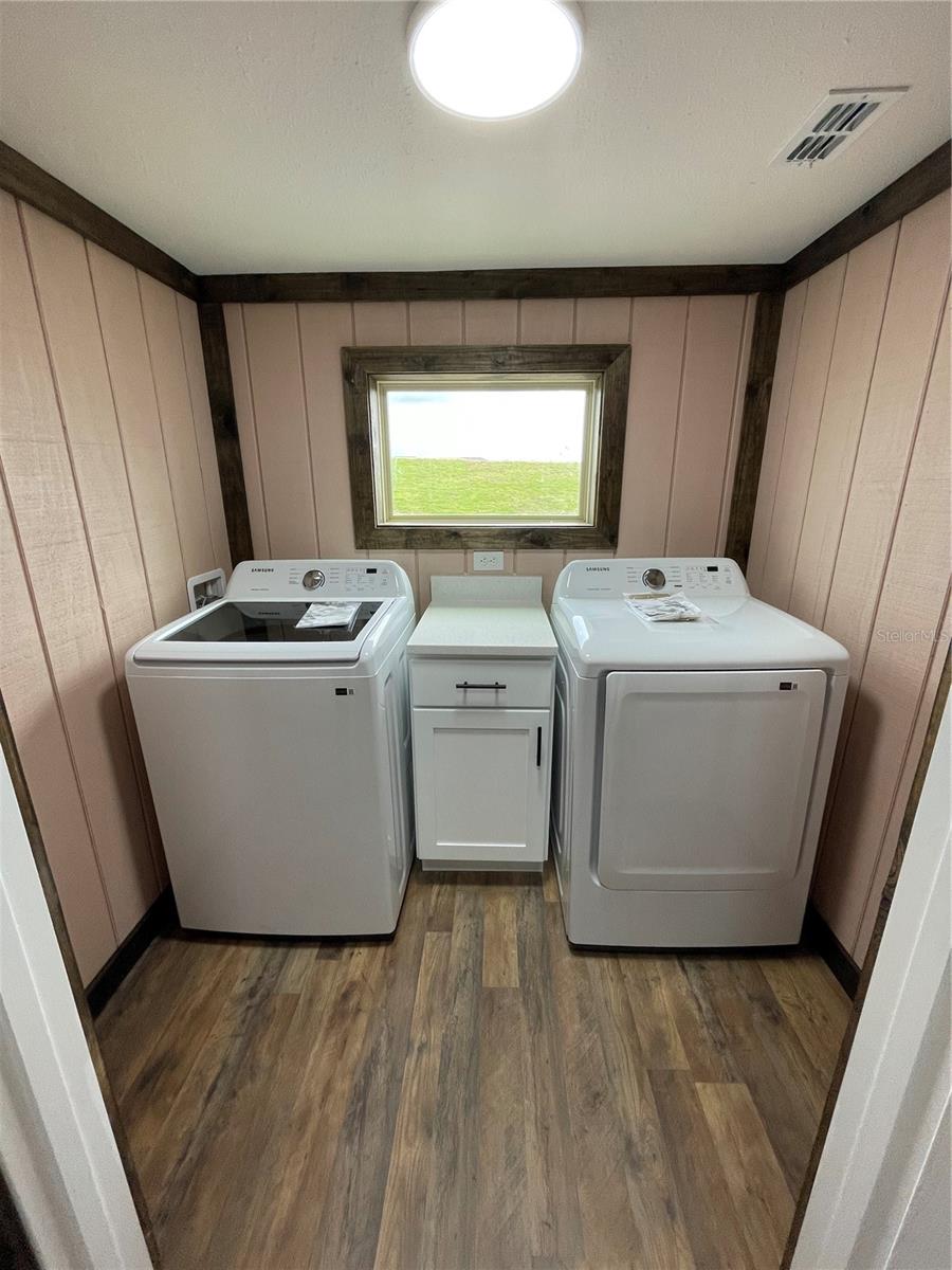 31528 TYNDALL RD, WESLEY CHAPEL, FL, 33545