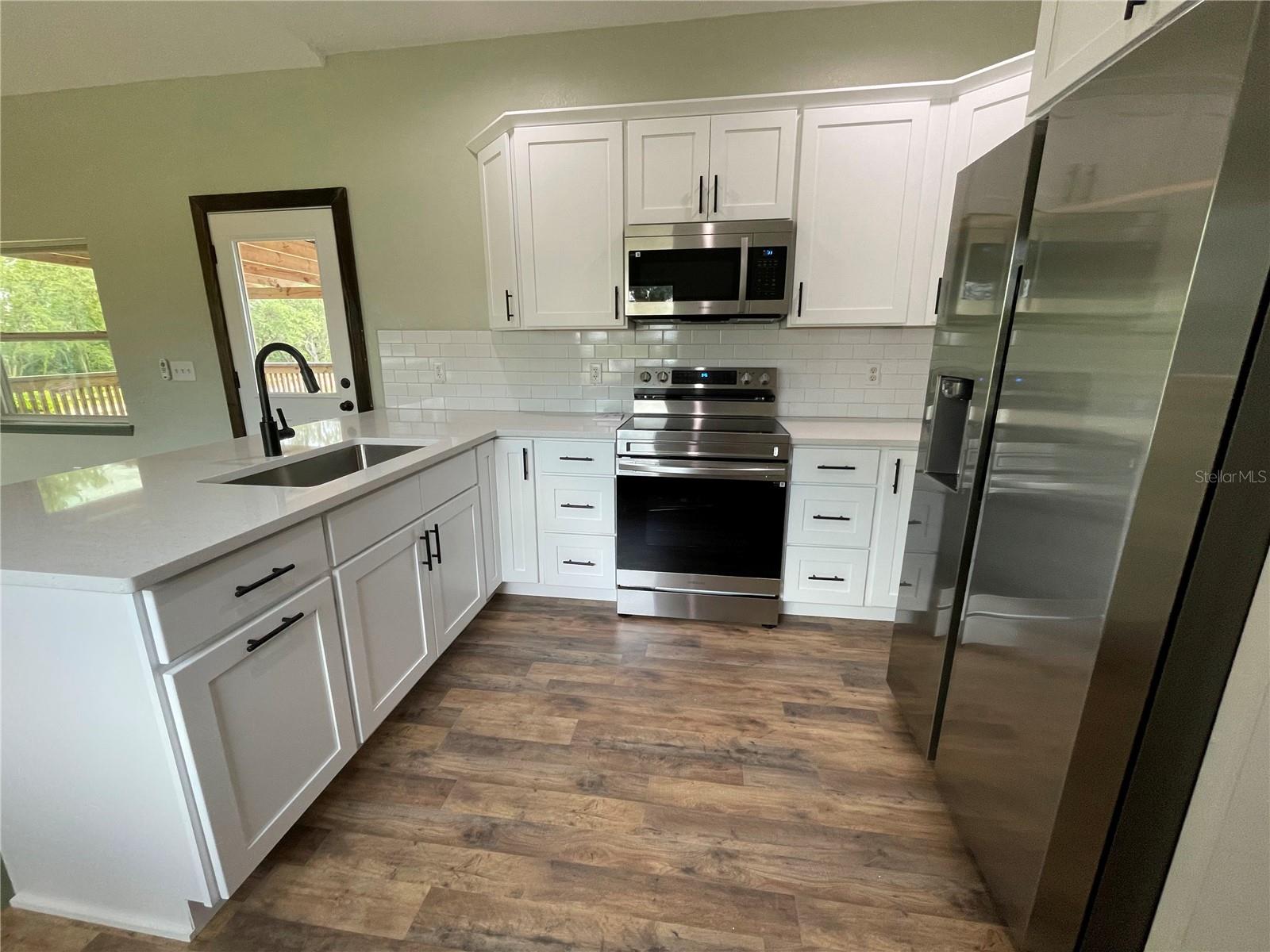 31528 TYNDALL RD, WESLEY CHAPEL, FL, 33545