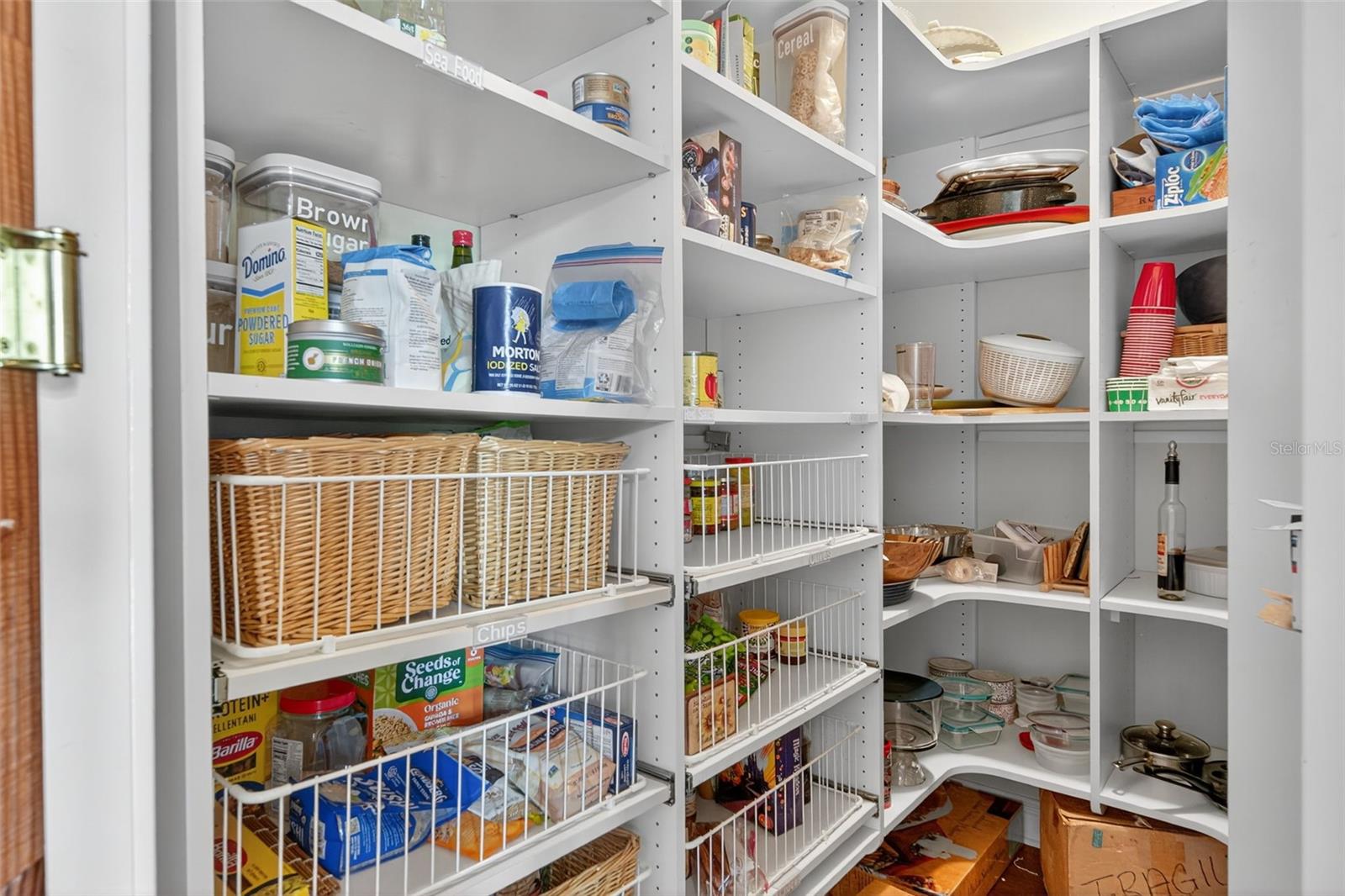 A4662402 Property Photo