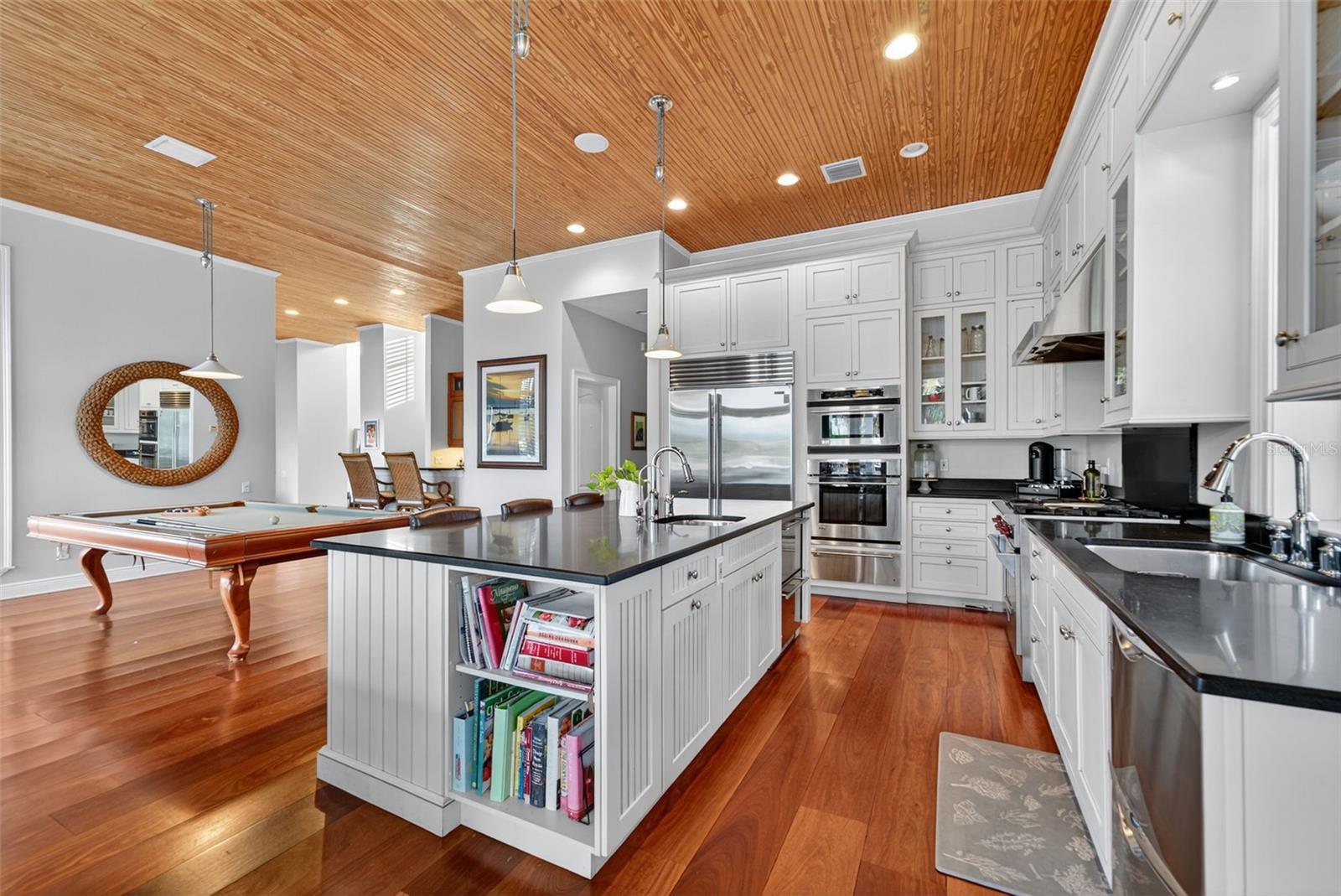 A4662402 Property Photo