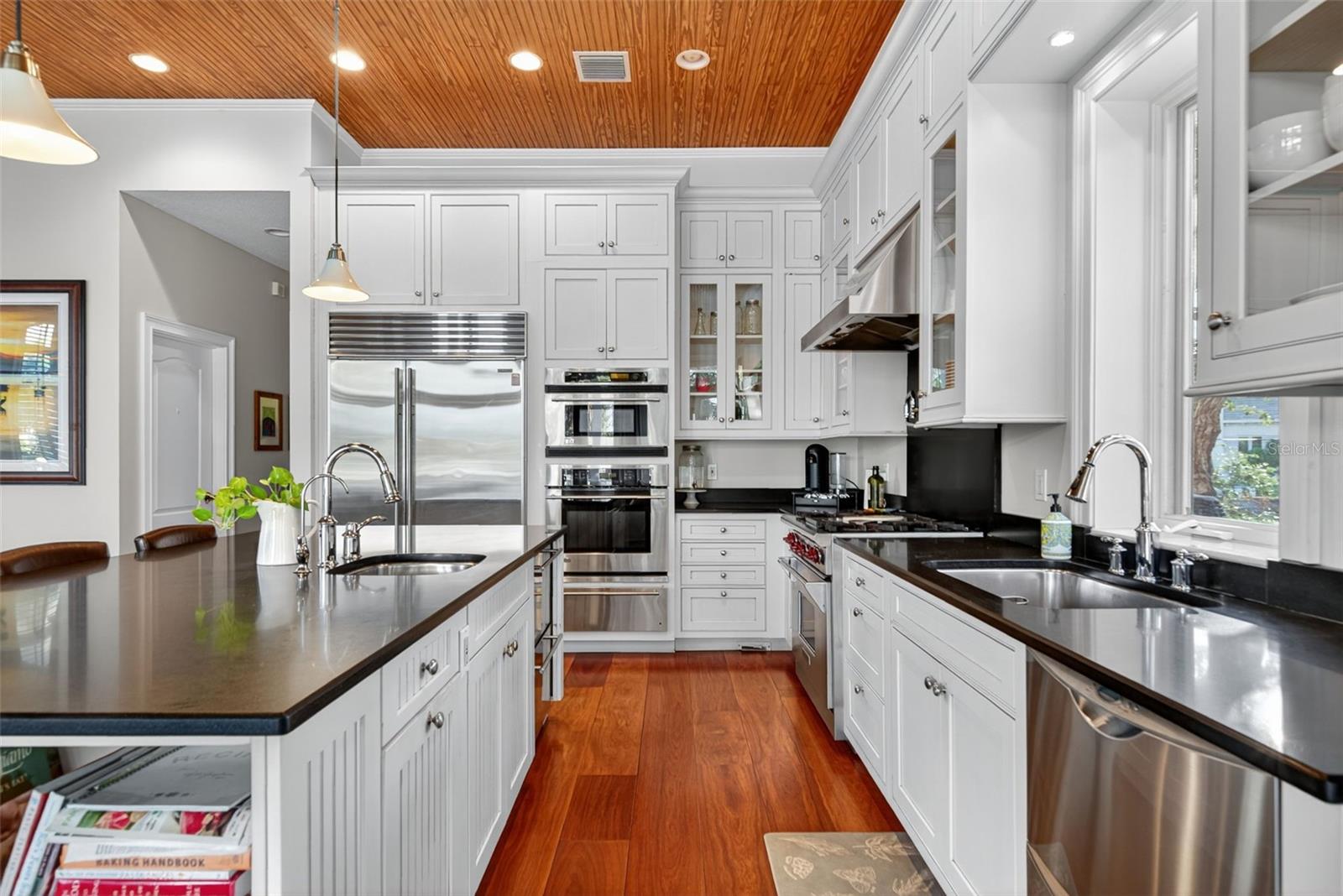 A4662402 Property Photo