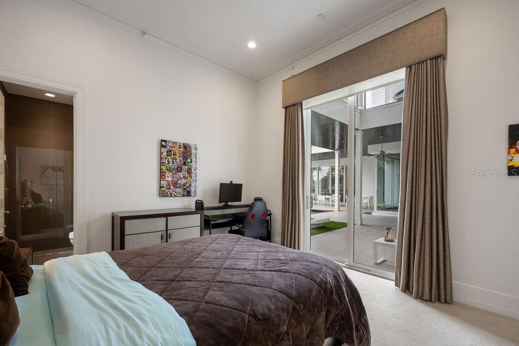 O6336879 Property Photo