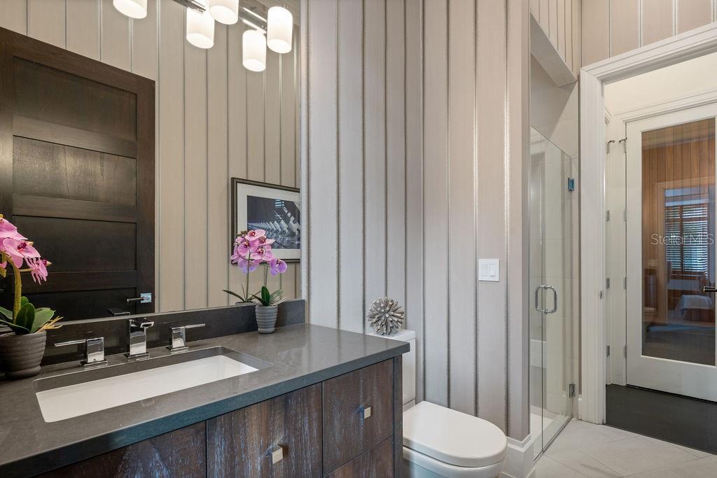 O6336879 Property Photo