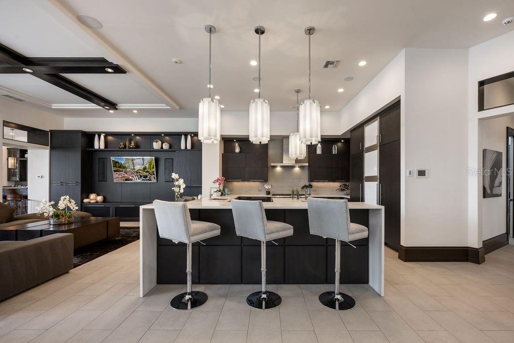 O6336879 Property Photo