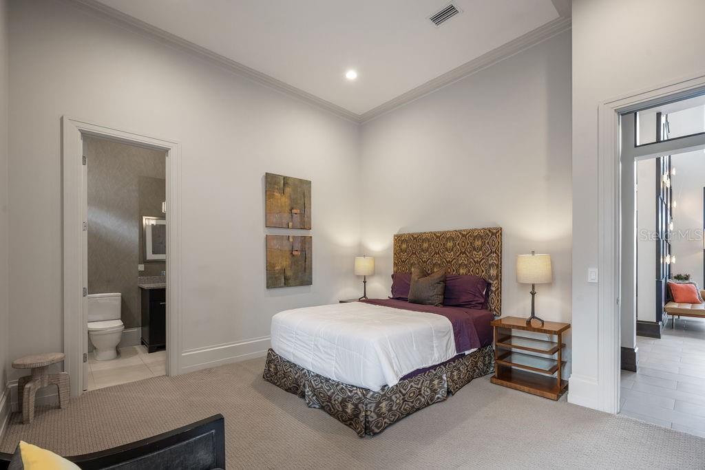 O6336879 Property Photo