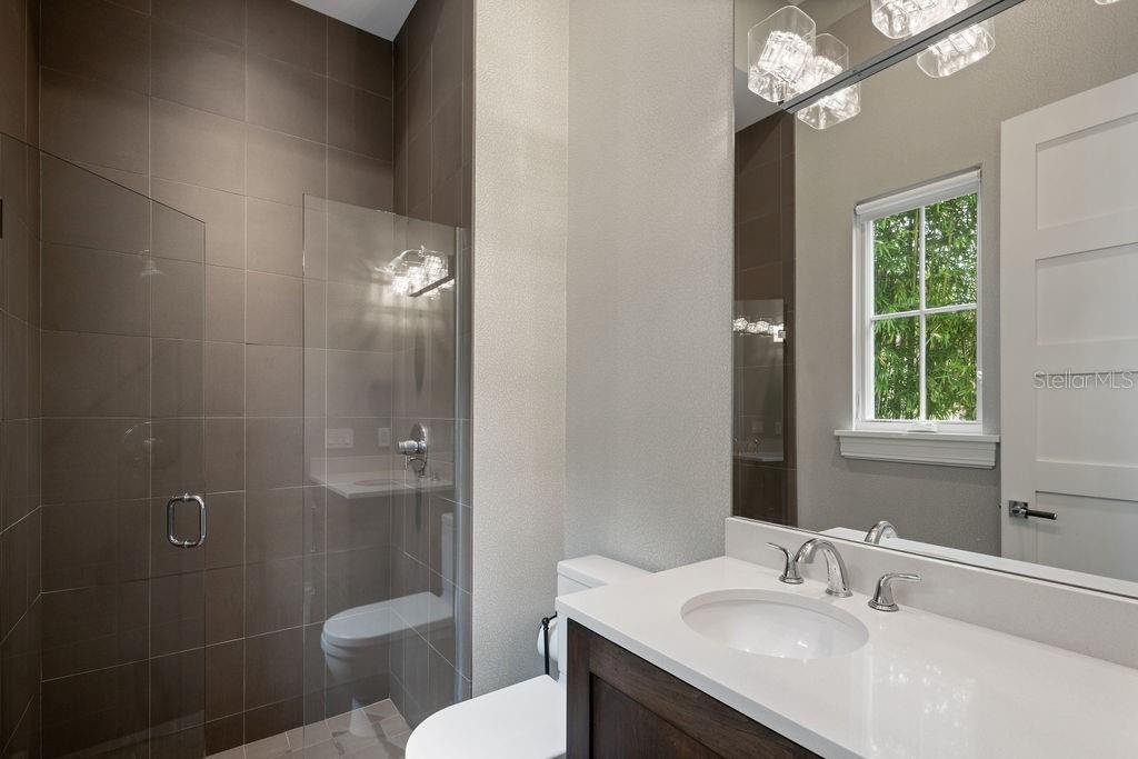 O6336879 Property Photo