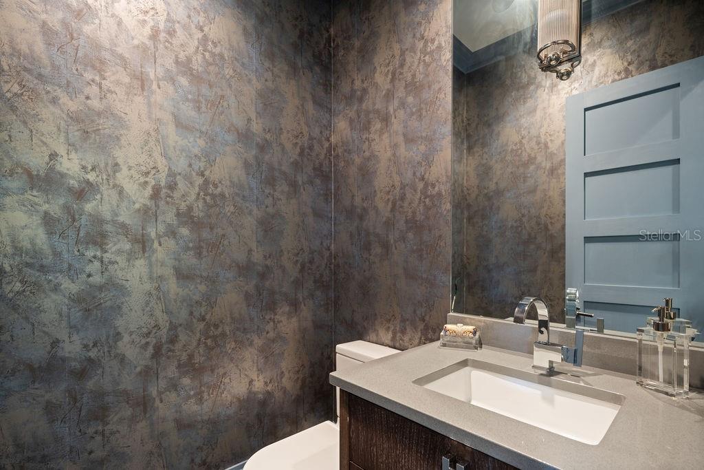 O6336879 Property Photo