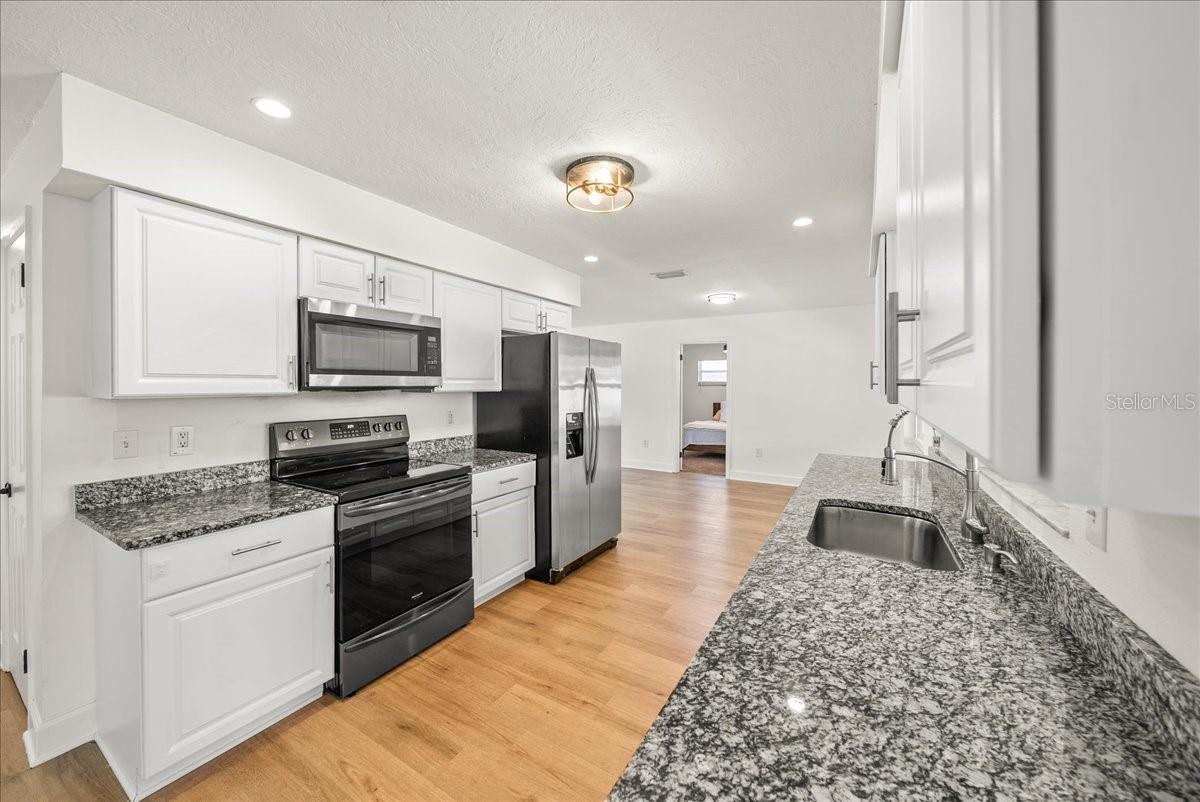 3634 YORK DR W, BRADENTON, FL, 34205