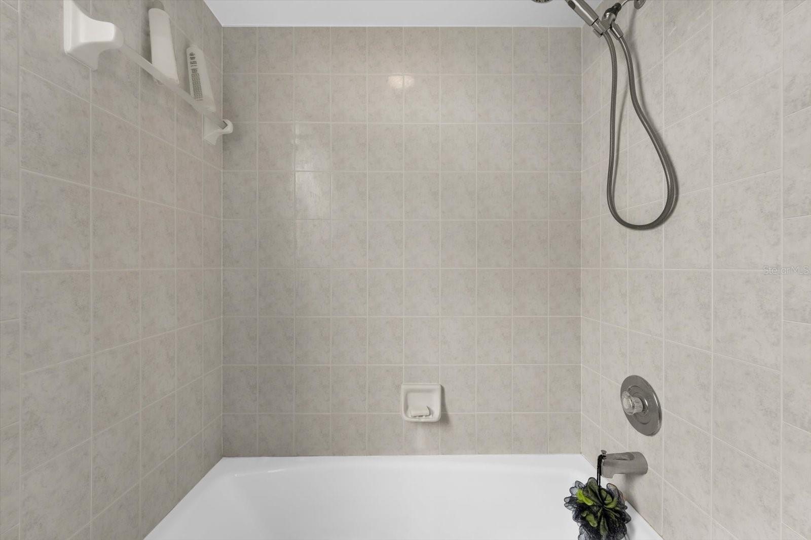 A4662443 Property Photo