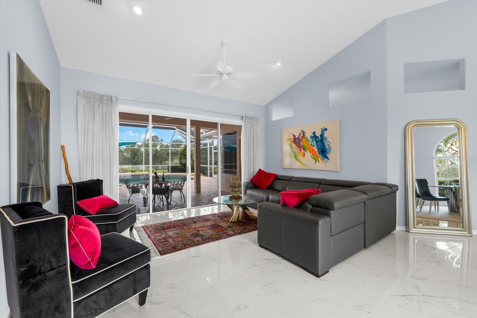 A4662443 Property Photo