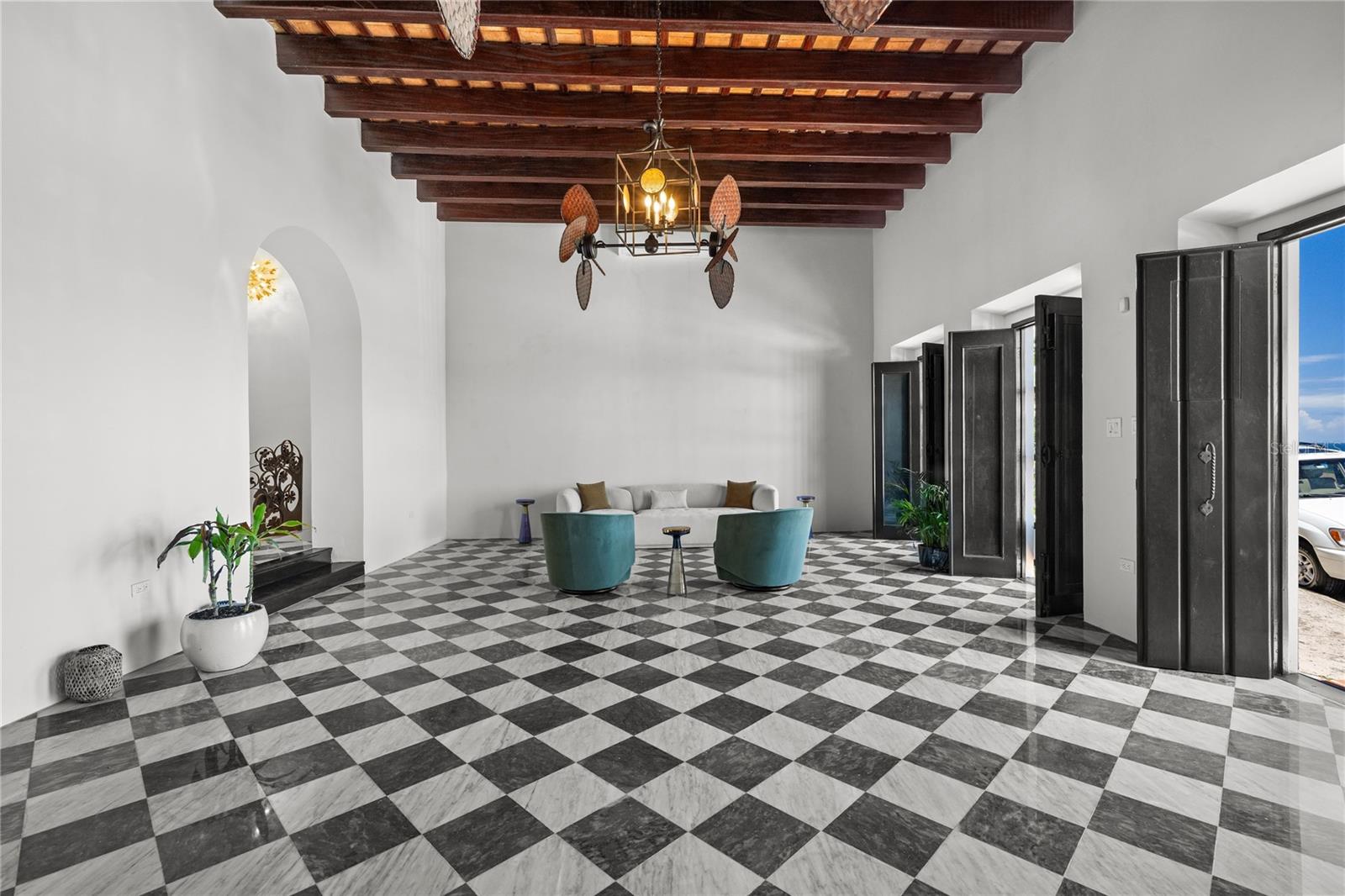 PR9115557 Property Photo